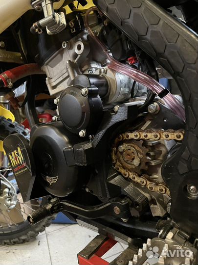 Защитная крышка ведущей звезды