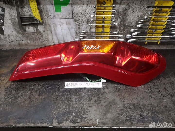 Фонарь задний левый Ниссан Хтрейл Т31