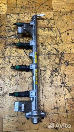 Рейка топливная Ford Focus 2 1.6 2005-2008