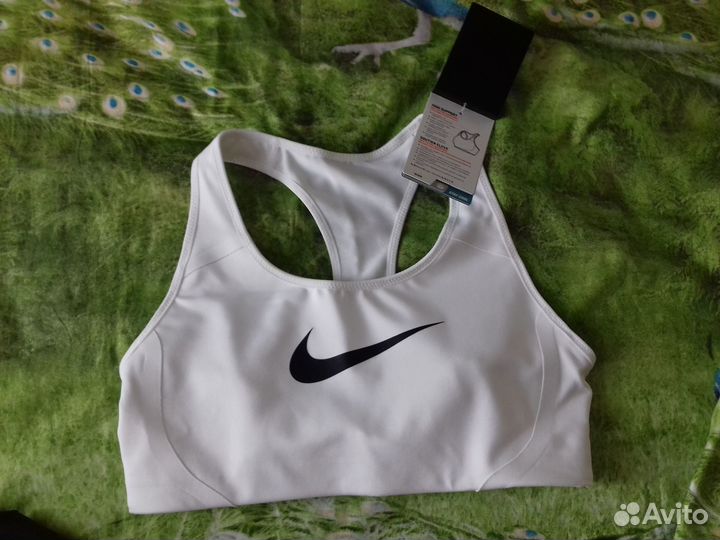 Одежда для спорта женская