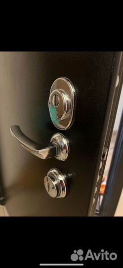 Вскрытие замков дверей автомобилей и сейфов