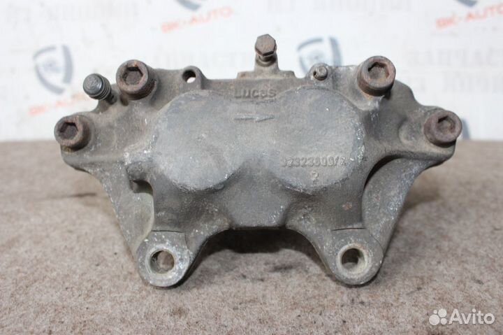 Суппорт передний левый Mercedes S320 W140