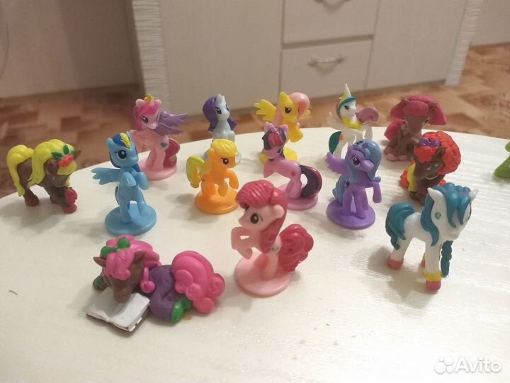 Фигурки из киндер сюрприза и др