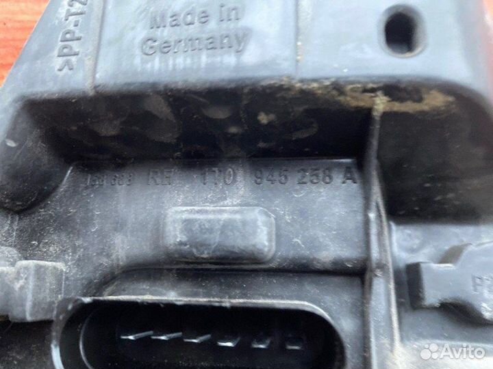 Плата фонаря задняя правая Vw Touran вкс 2004