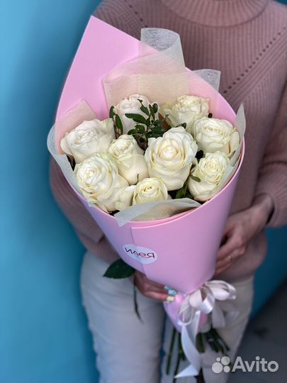 Букет из 9 белых Роз Эквадор в фоамиране 60 см