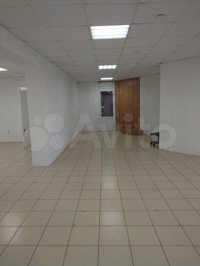 Торговая площадь, 105 м²