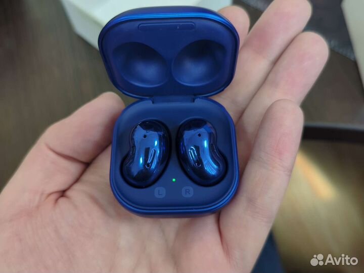 Samsung Galaxy buds live