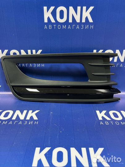 Правая оправа птф на Поло 2015-2020 черный глянец