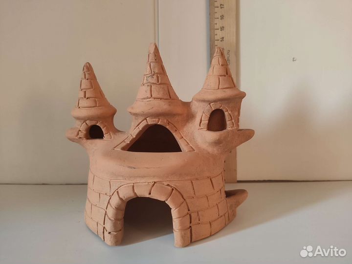 Замок для аквариума