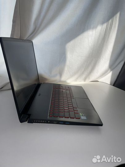 Msi ноутбук(gtx1650ti + i5 + 17.3)
