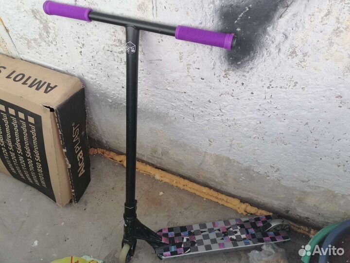 Трюковой самокат стрит