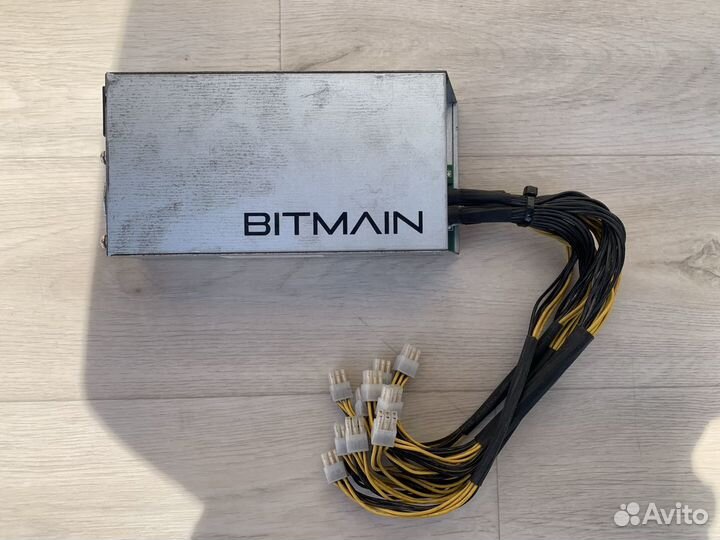 Блок питания Bitmain APW3