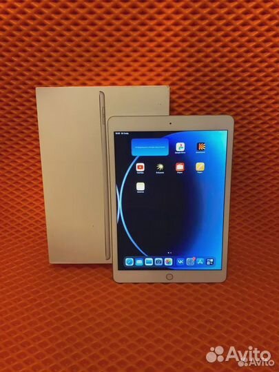 iPad 8 2020 wifi 32gb (в 2275)