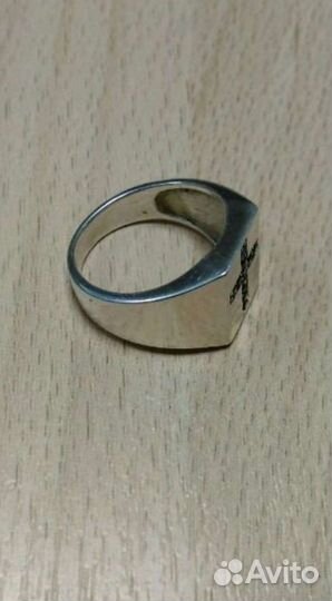 Кольцо с крестом