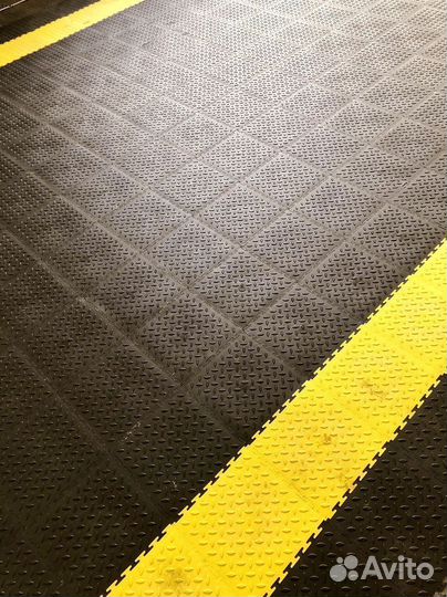 Модульное напольное покрытие для гаража