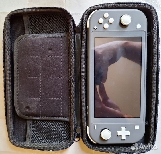 Nintendo switch lite с играми