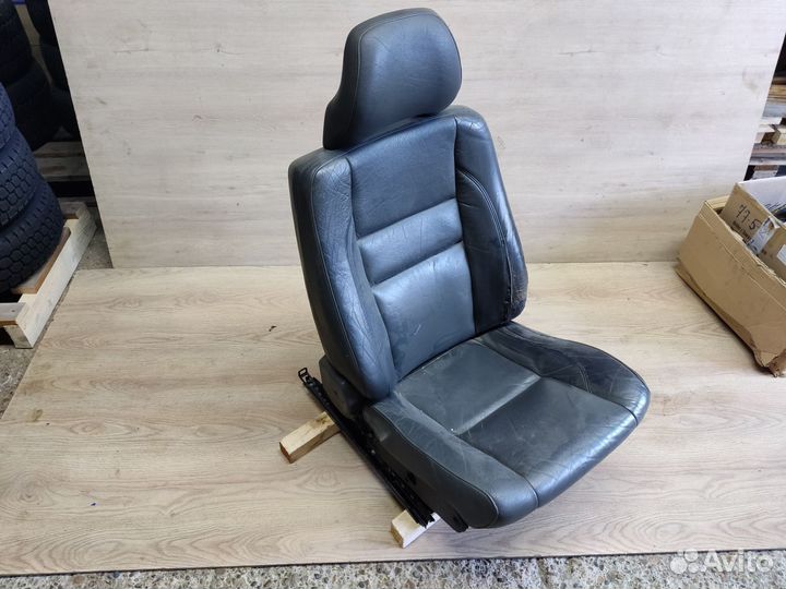 Сидение переднее левое, Volvo 960