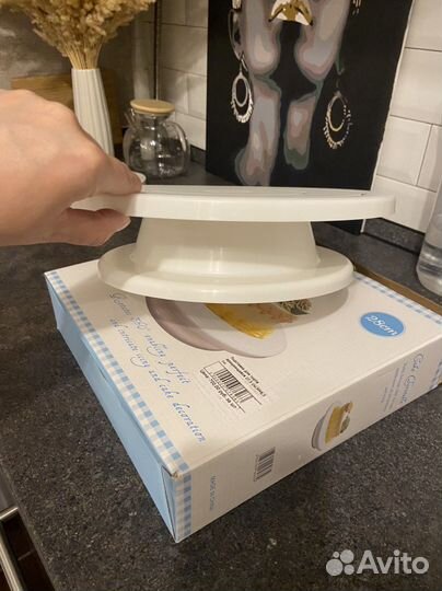 Тортовница вращающаяся