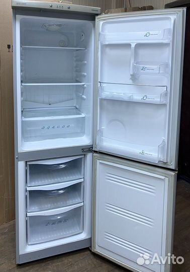 Холодильник Samsung б/у