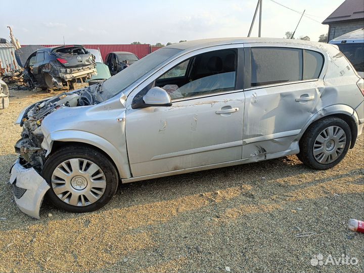 Опель Астра Н 1.6 2011 МКПП (В разборе)