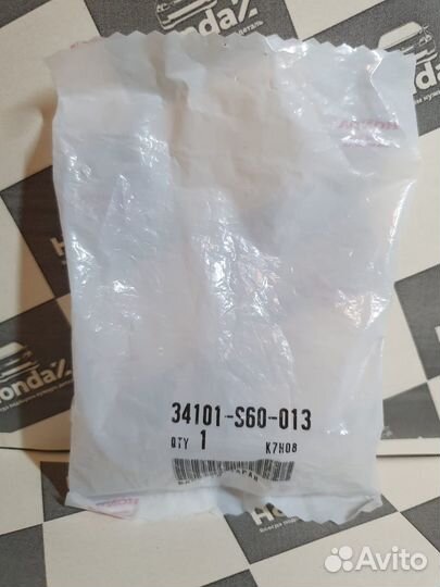 Рассеиватель подсветки номерного знака Honda CR-V3