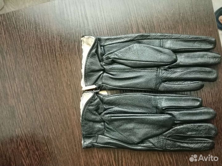 Перчатки