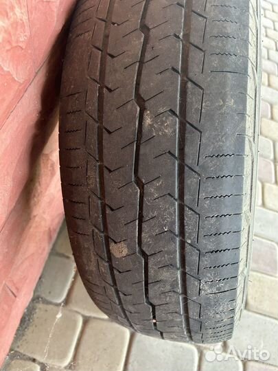 Toyo NanoEnergy Van 215/70 R15C 109S