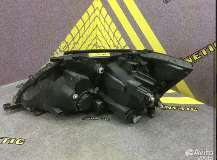 Фара правая Toyota Alphard ATH10 Альфард 2004