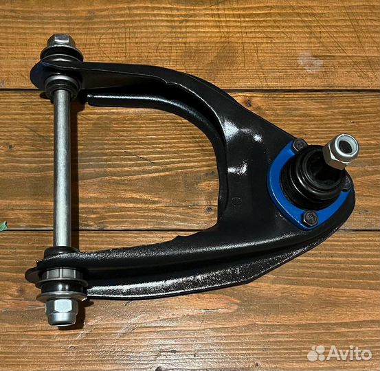 Передний левый верхний рычаг ваз