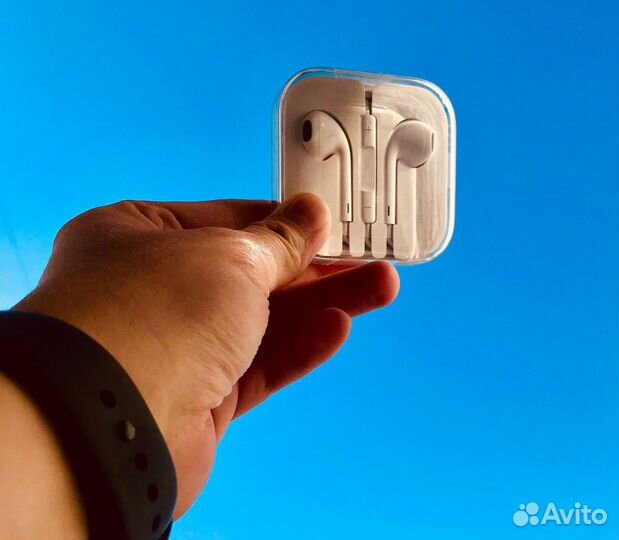 Оригинальные наушники iPhone