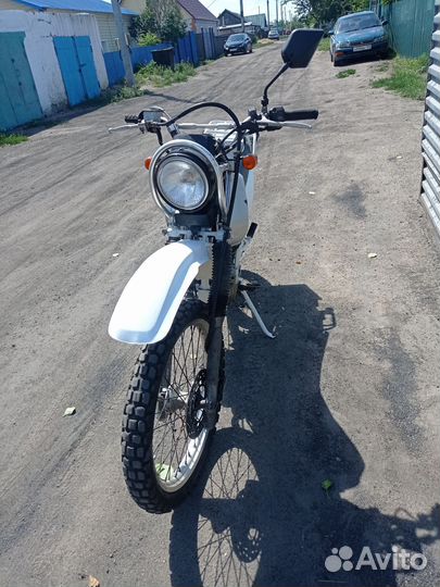 Мотоцикл Suzuki Djebel 200