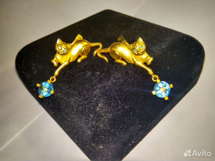 Серебряные серьги кошки