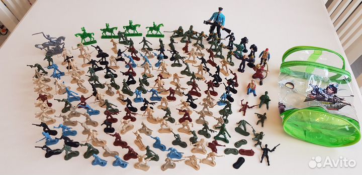 Пластмассовые солдатики