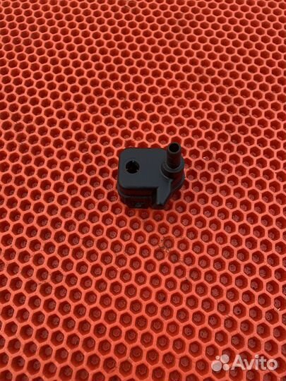 Сапун МКПП рено Mitsubishi Carisma