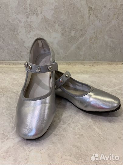 Туфли для девочки