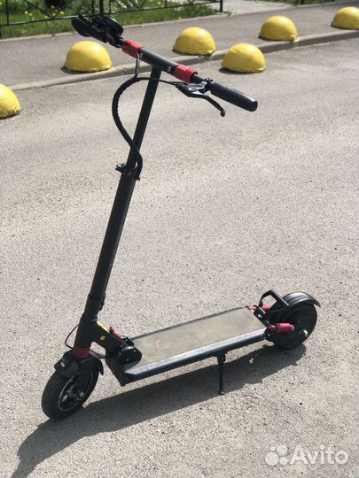 Продаю электро самокат