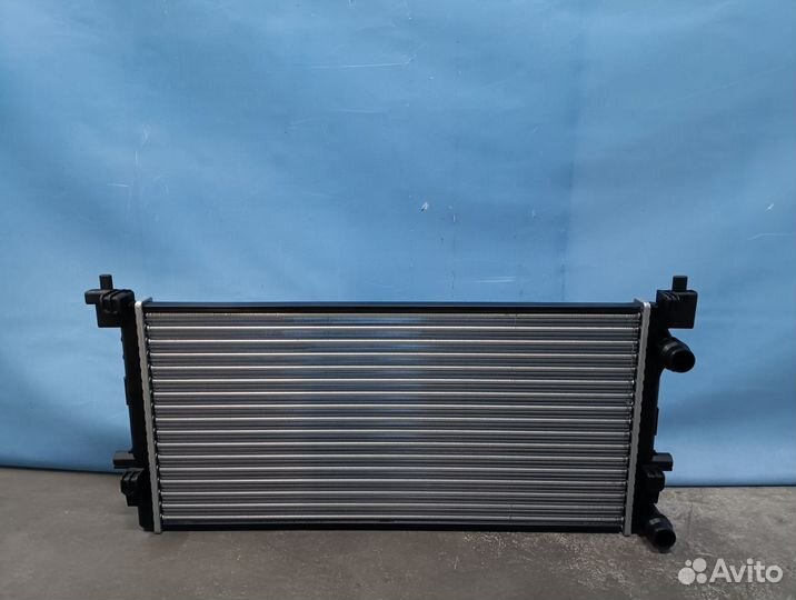 Радиатор двс Skoda Octavia 3 А7 2013