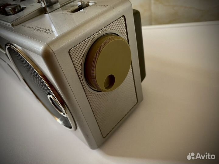 Кассетный магнитофон National F33