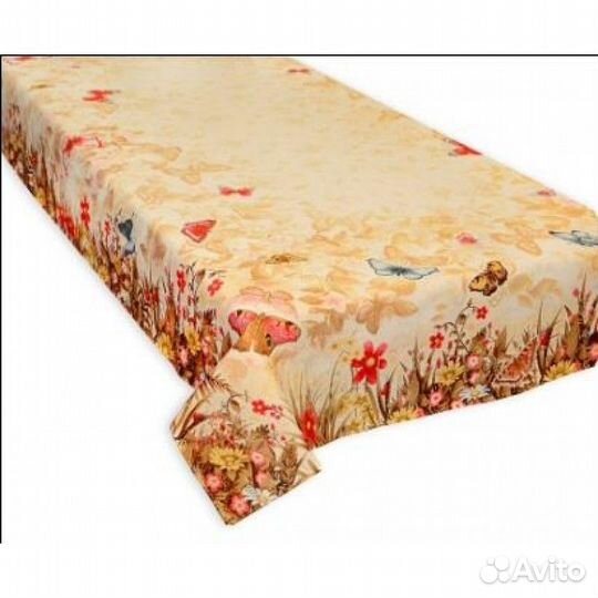 Скатерть гобеленовая