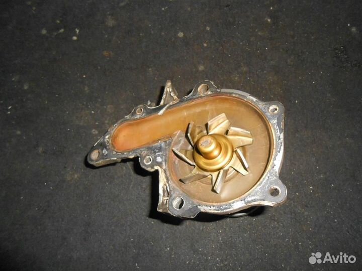 Насос водяной (помпа) Toyota Corolla AE100(91-00)