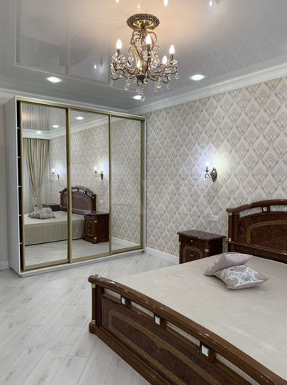 2-к. квартира, 80 м², 12/17 эт.