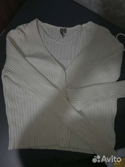 Укороченная кофта befree