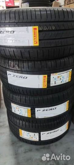 Pirelli P Zero PZ4 285/40 R22 и 315/35 R22