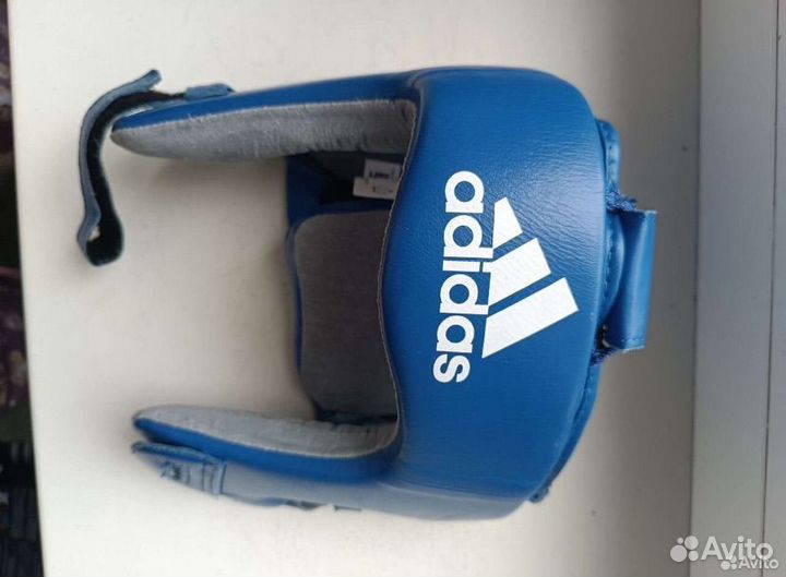 Боксерский шлем adidas