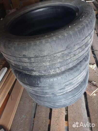 Goodyear EfficientGrip SUV 4x4 235/55 R17