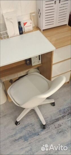 Стул IKEA на колесиках