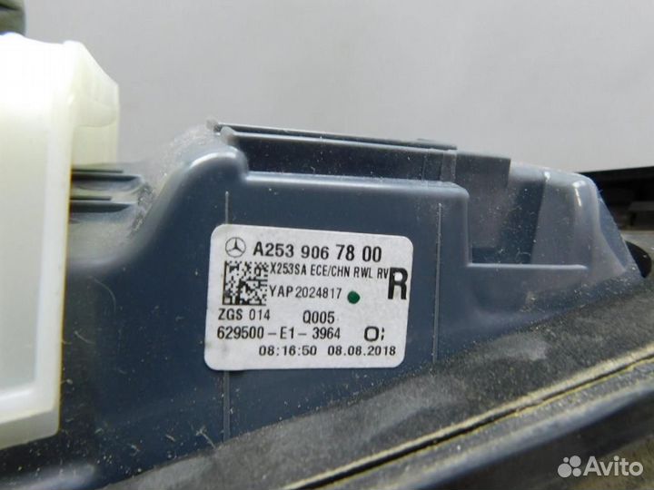 Фонарь задний внутренний правый Mercedes-Benz GLC