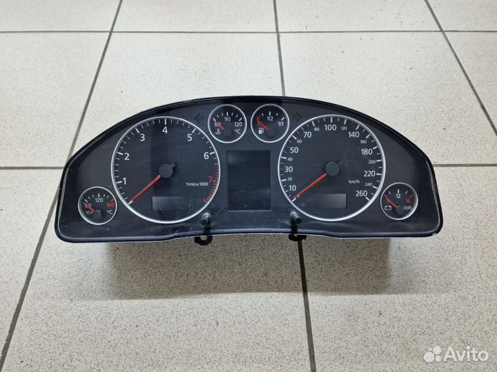 Приборная панель (Щиток) Audi A6 C5 4B0920933N