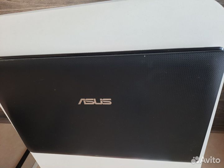 Ноутбук asus