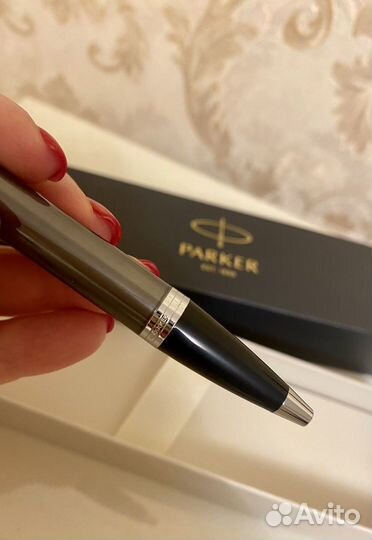 Шариковая ручка Parker